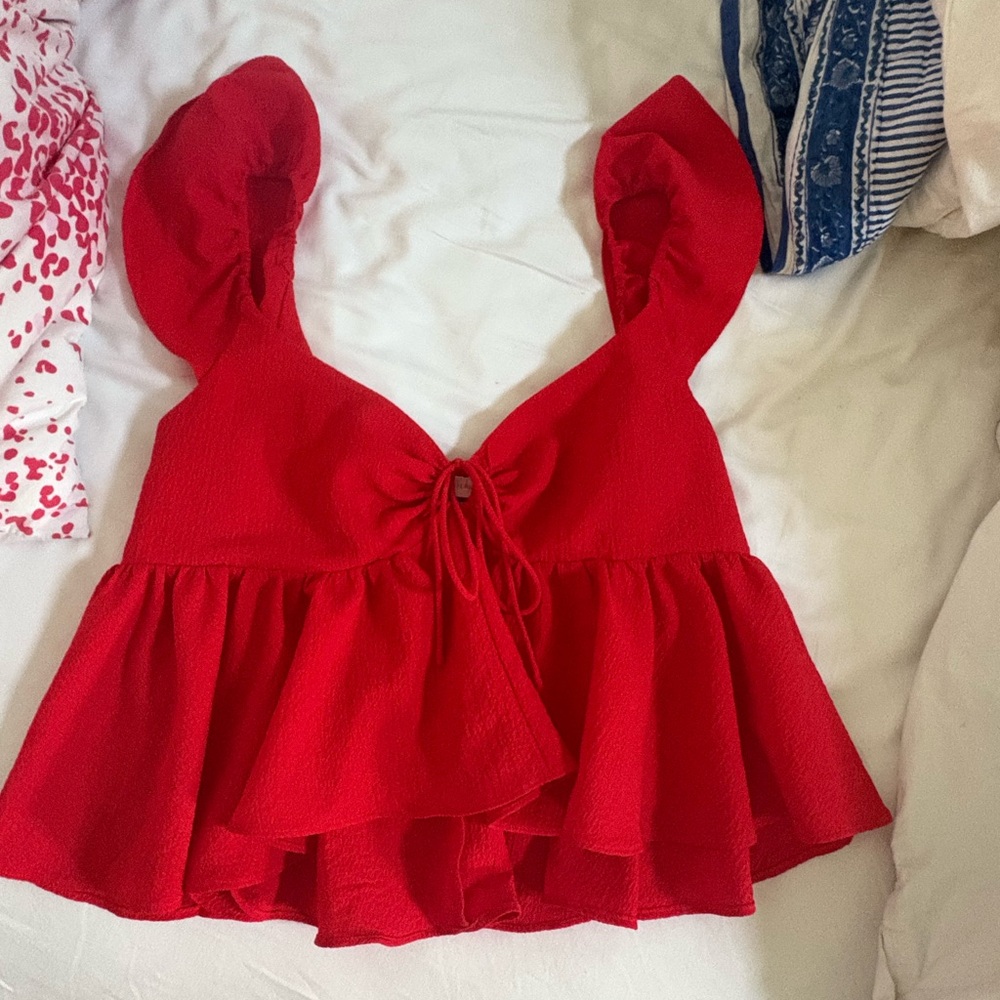 Urban outfitters Red Ruffle Sleeve Women's Top - Picture 2 of 3